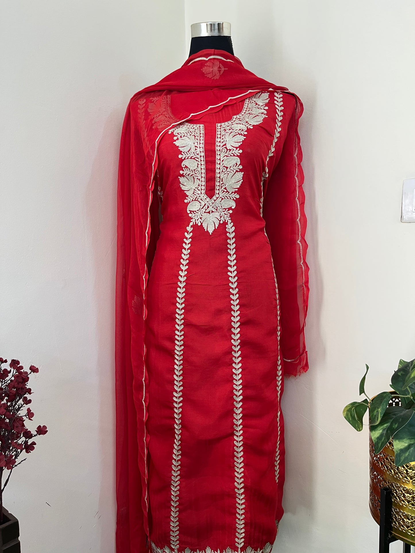 Red Sanam’ Silk Tilla Kashmiri Suit