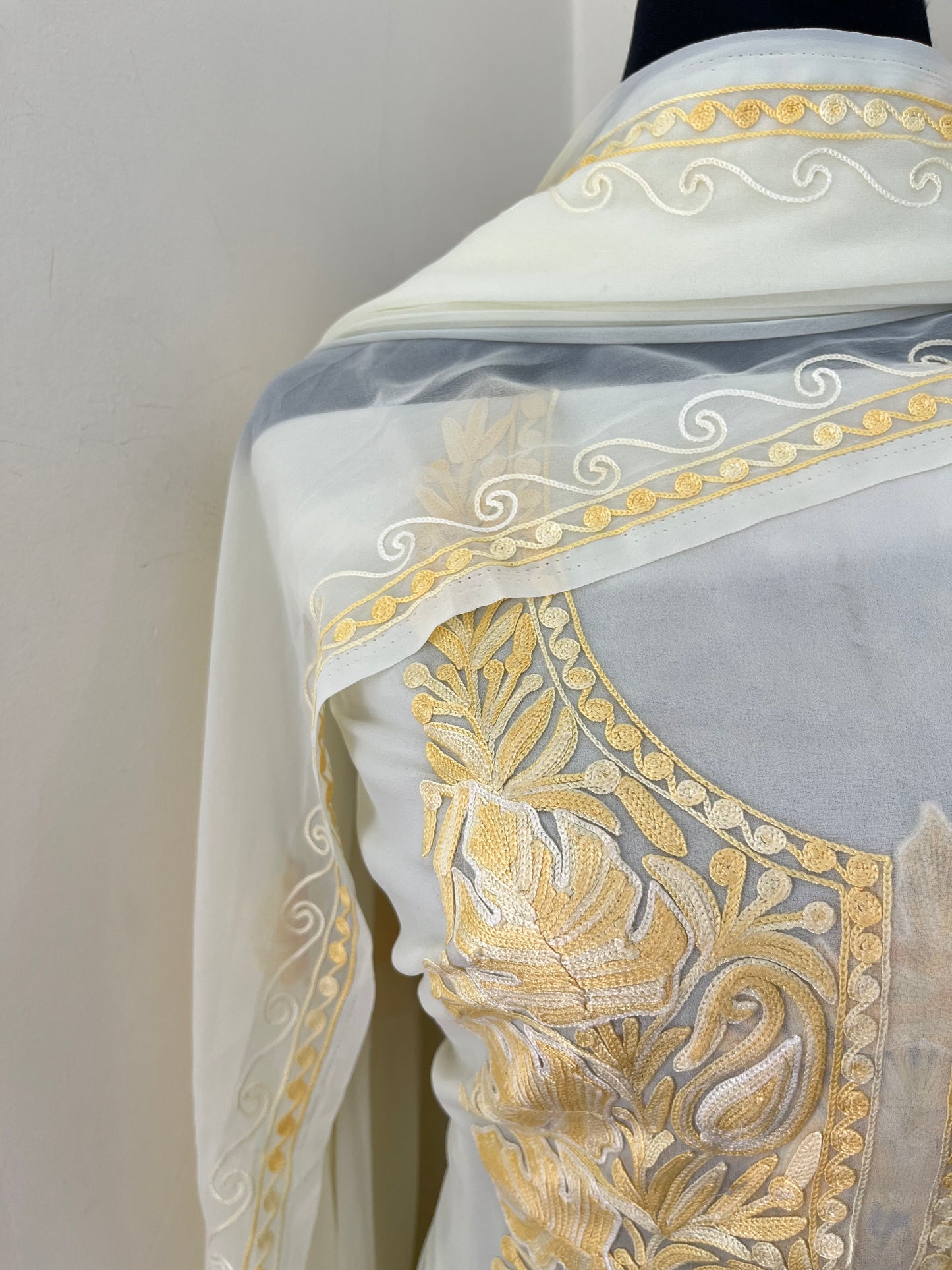 Lemon Georgette 3pc Kashmiri Suit