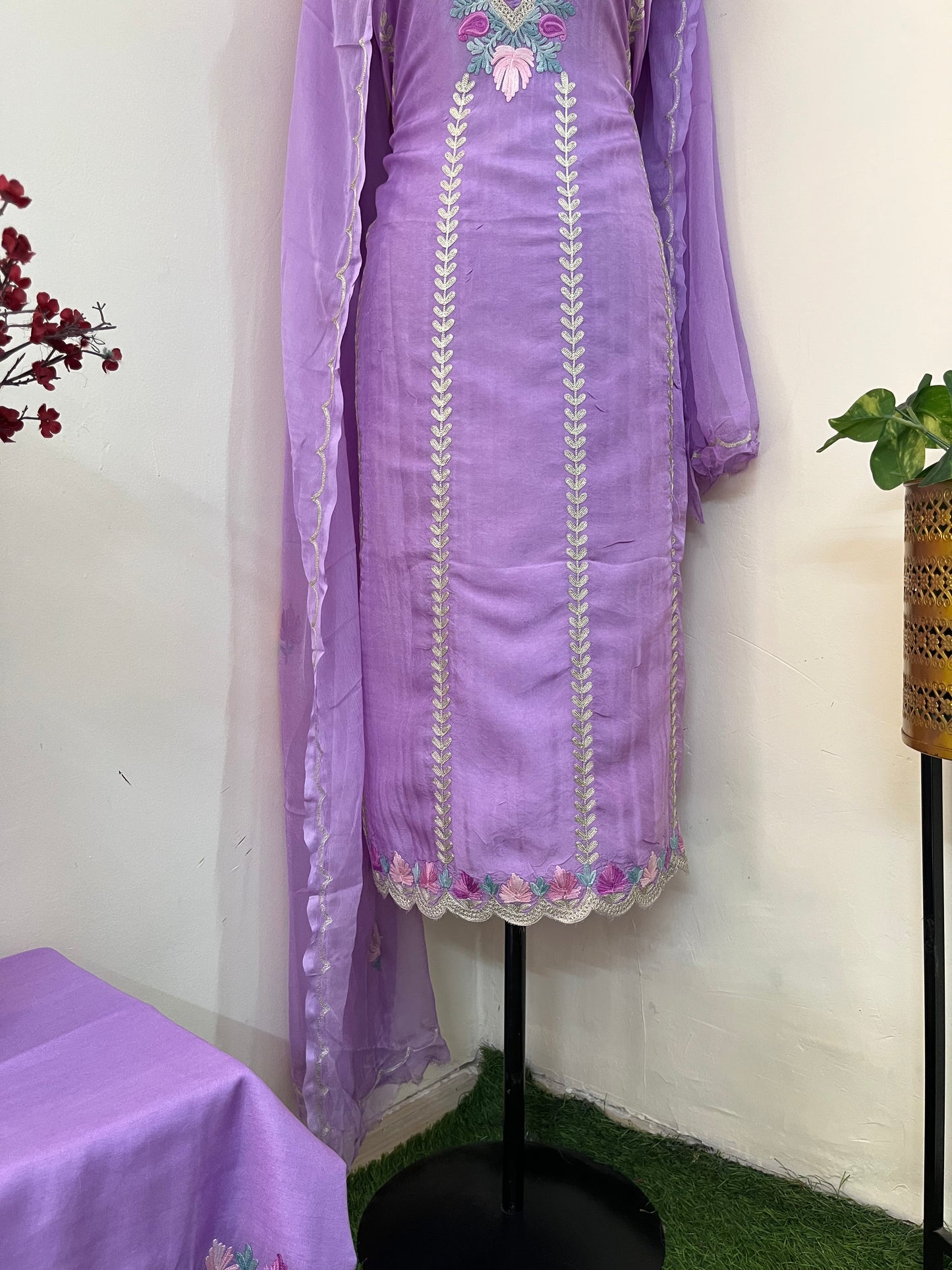 Sanam’ Silk Aari Embroidered Suit material