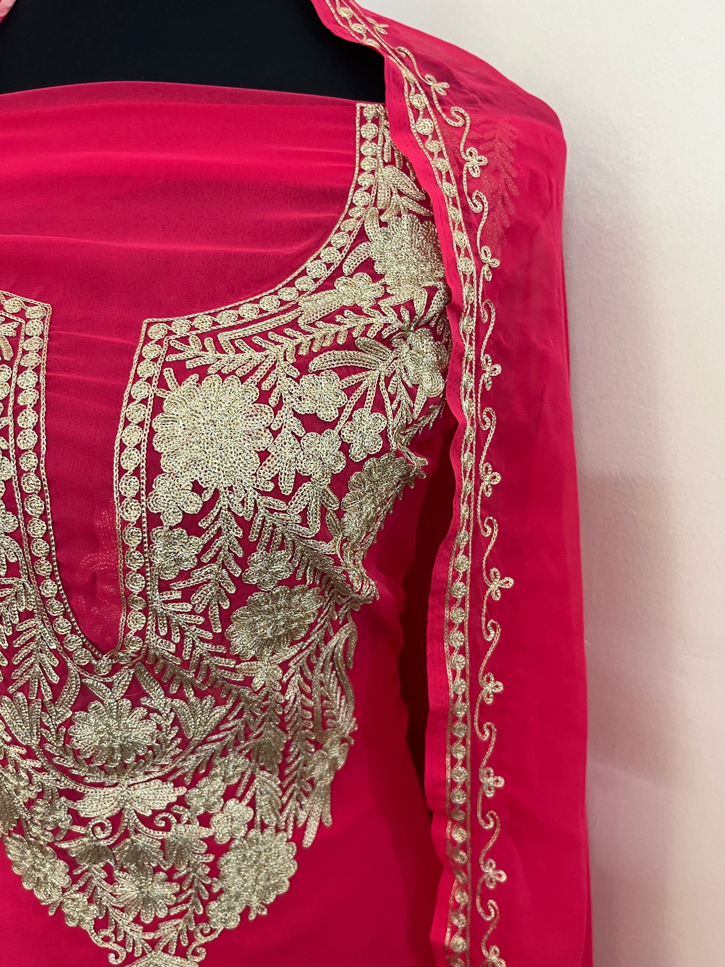 Candy Pink Georgette 3pc Kashmiri Tilla Suit