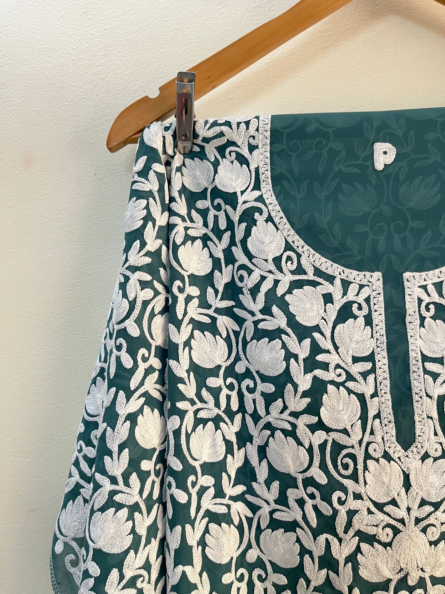 Georgette Front Back Jaal Kashmiri Semi Stitched Kurta