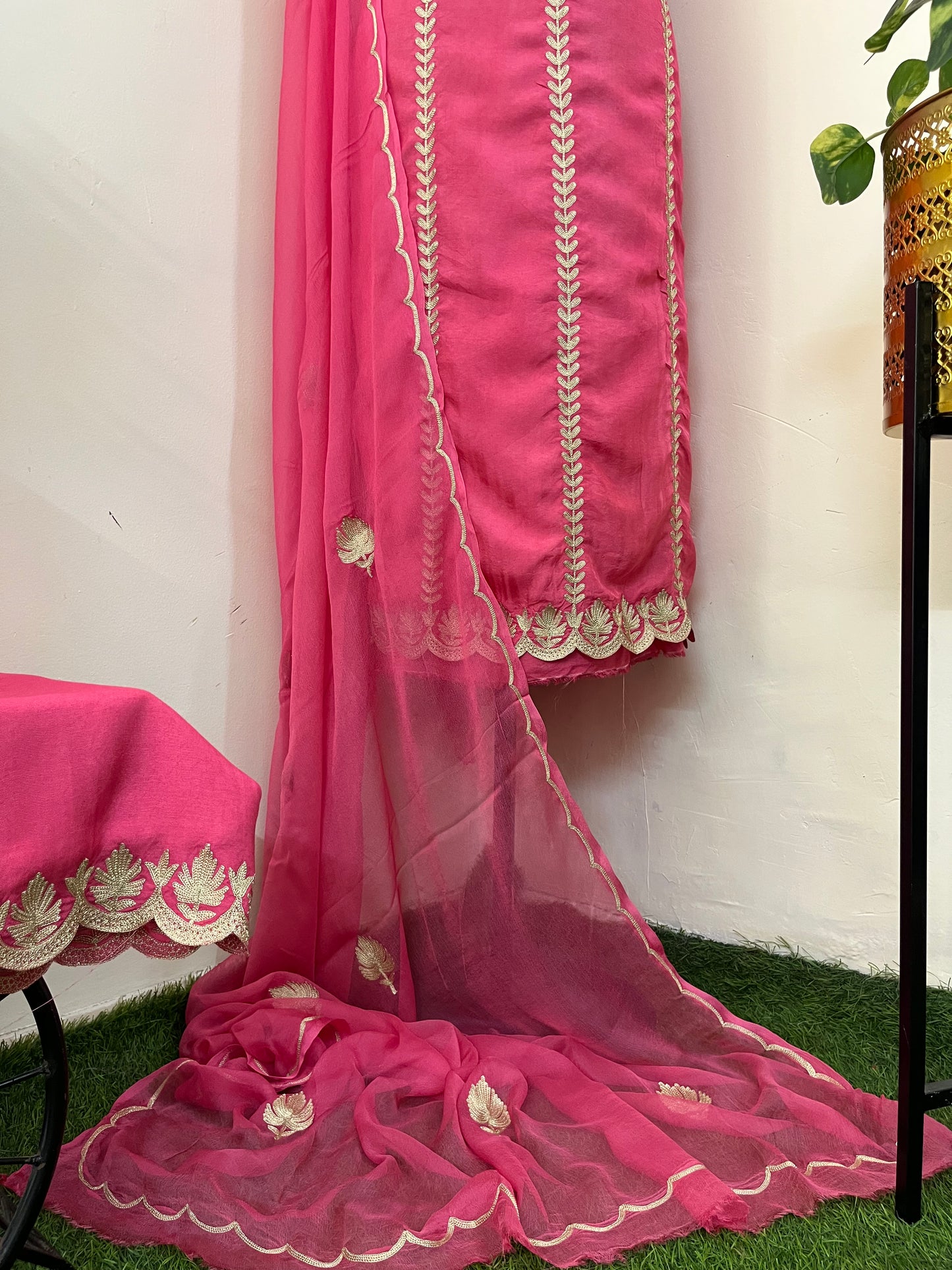 Rose Pink Sanam’ Silk Tilla Kashmiri Suit