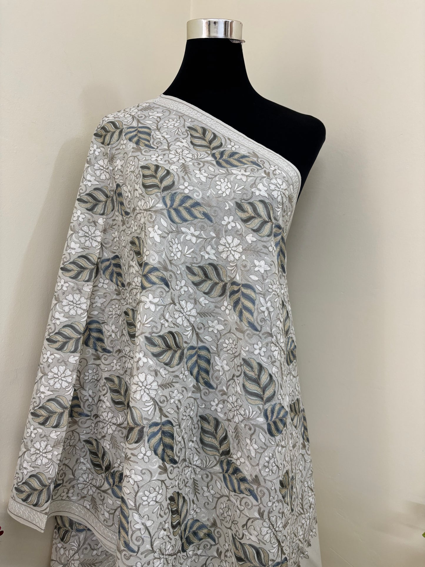 Cream Chinaar Baag Kashmiri Stole