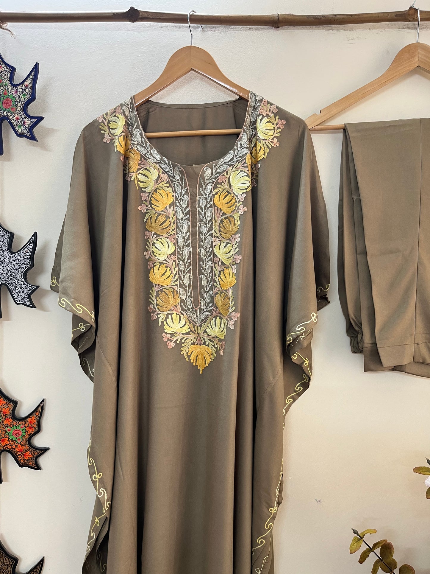 Beige Muslin Cotton Kashmiri Kaftan Set