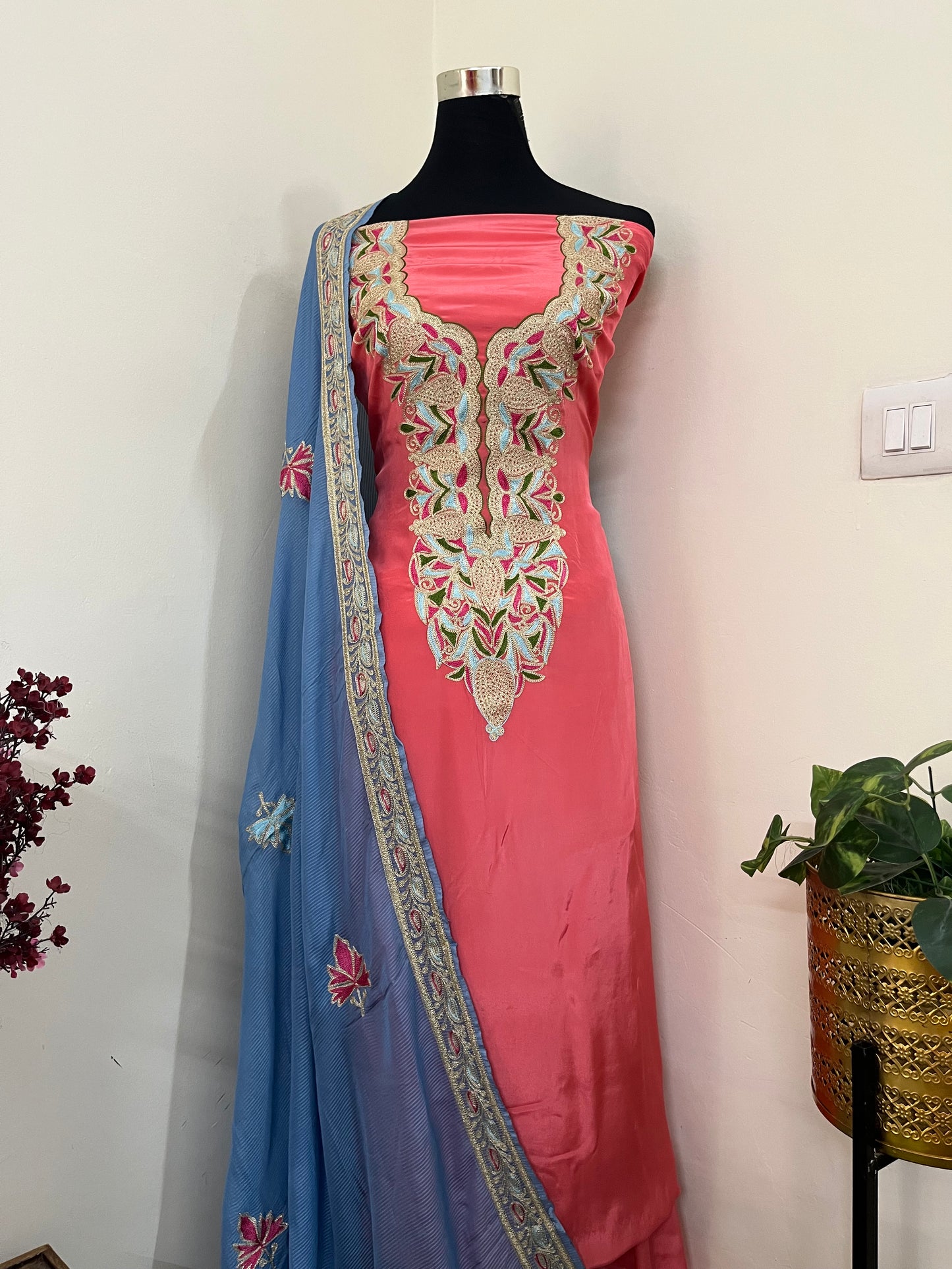 Kalaa’ Peach Crape Kashmiri Suit