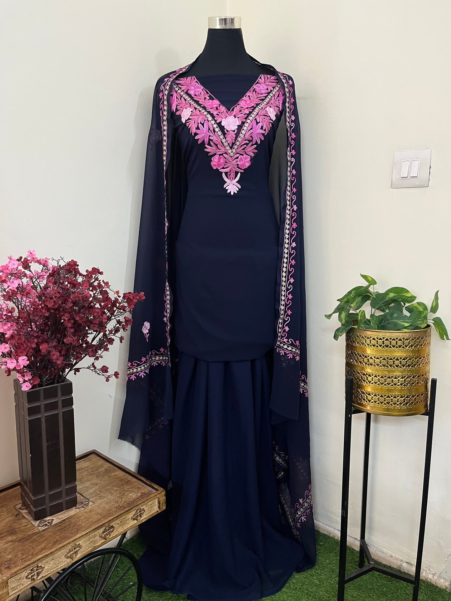 Navy blue Georgette 3 Pc Aari Embroidered Suit Set