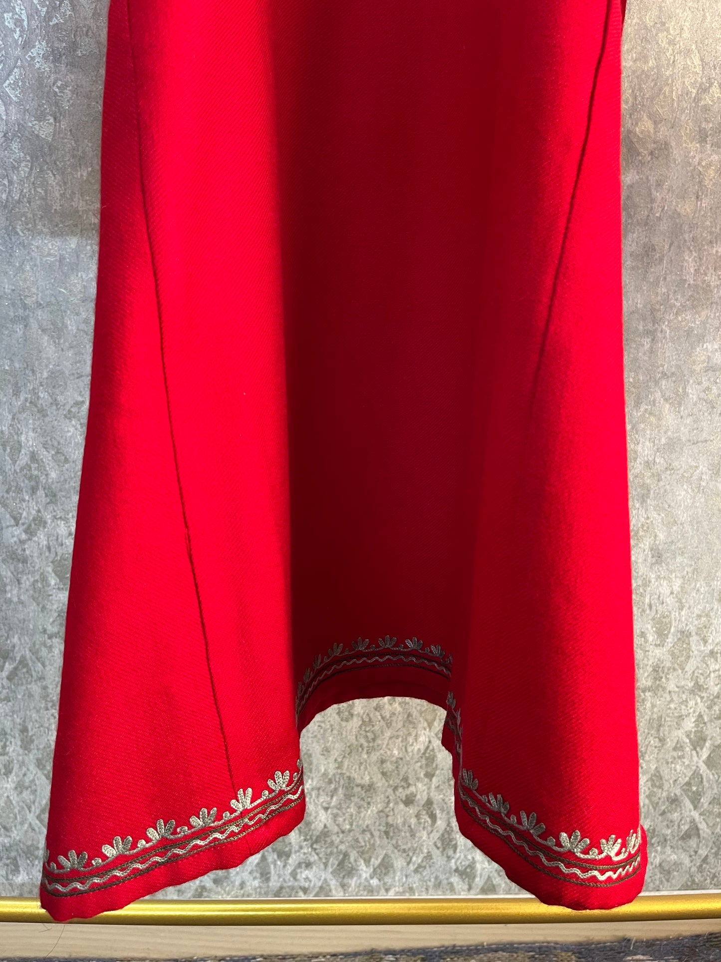 Red Aari Embroidered Wool Pheran