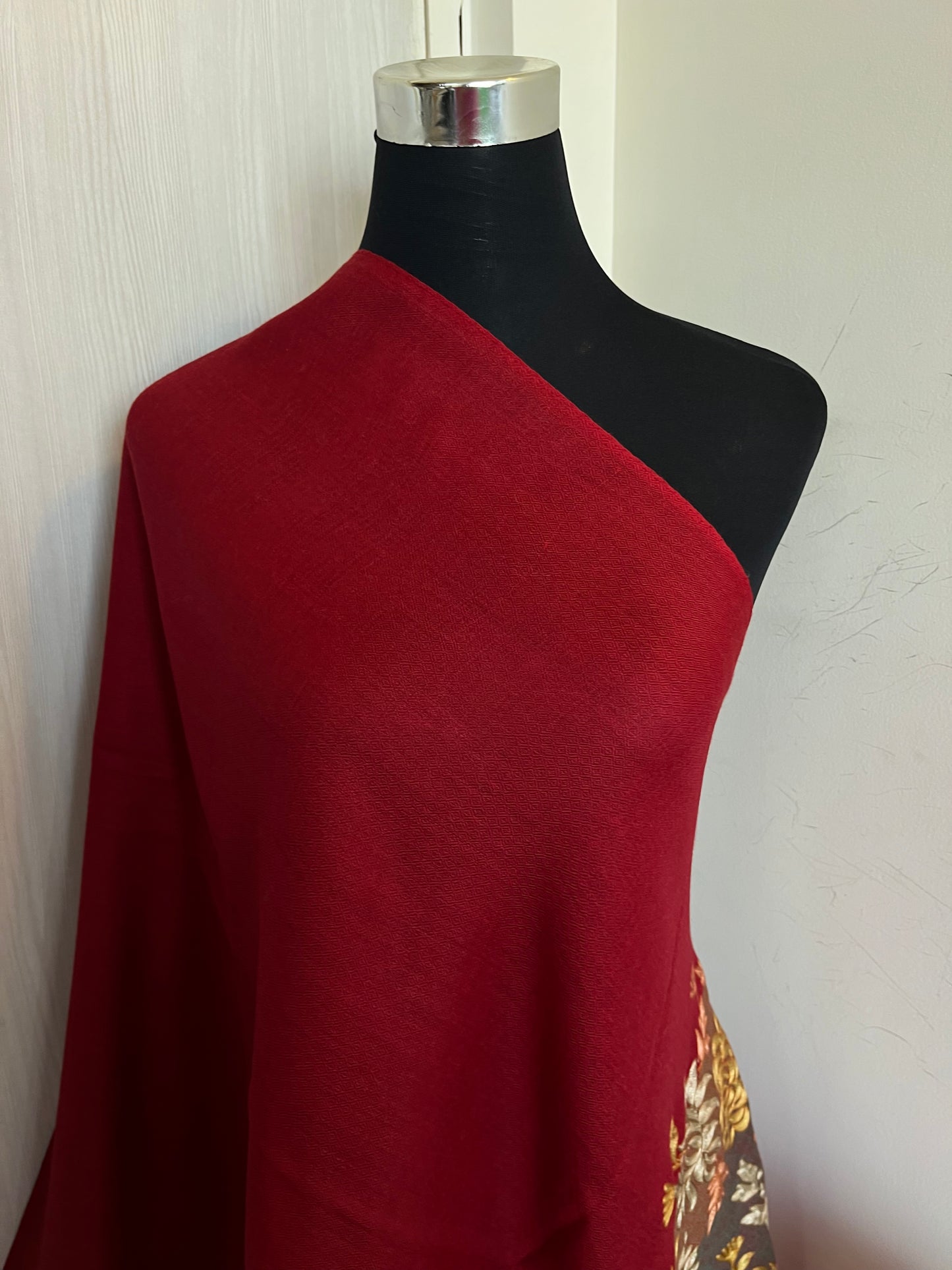Reddish Maroon Fine Wool Kashmiri Embroidered stole