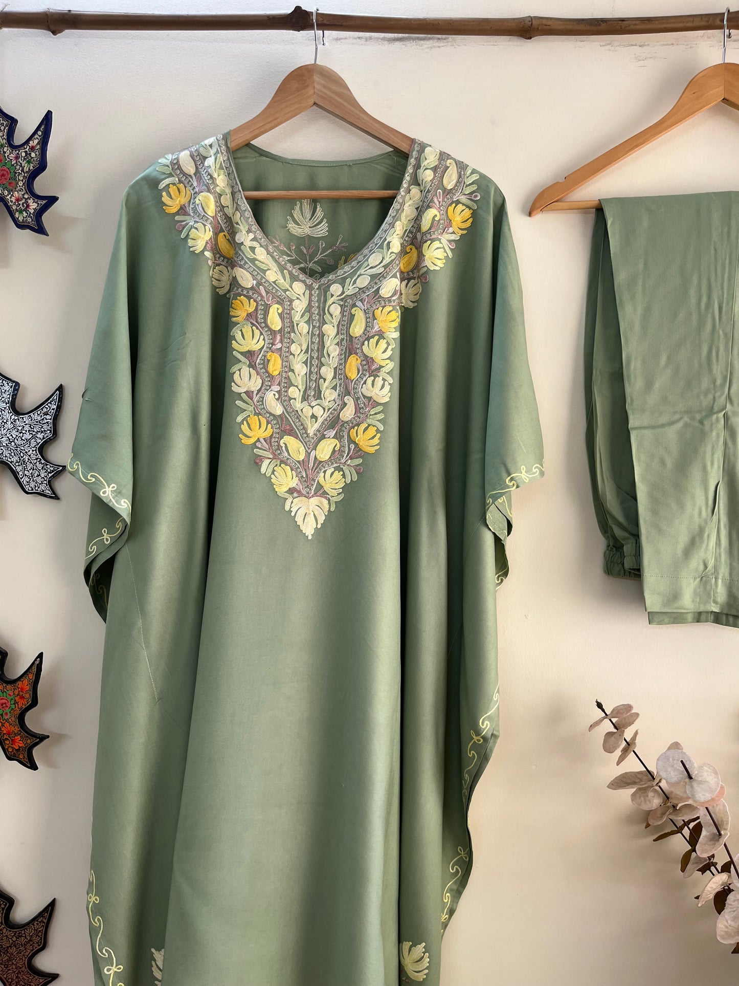 Pastel Green Muslin Cotton Kashmiri Kaftan Set