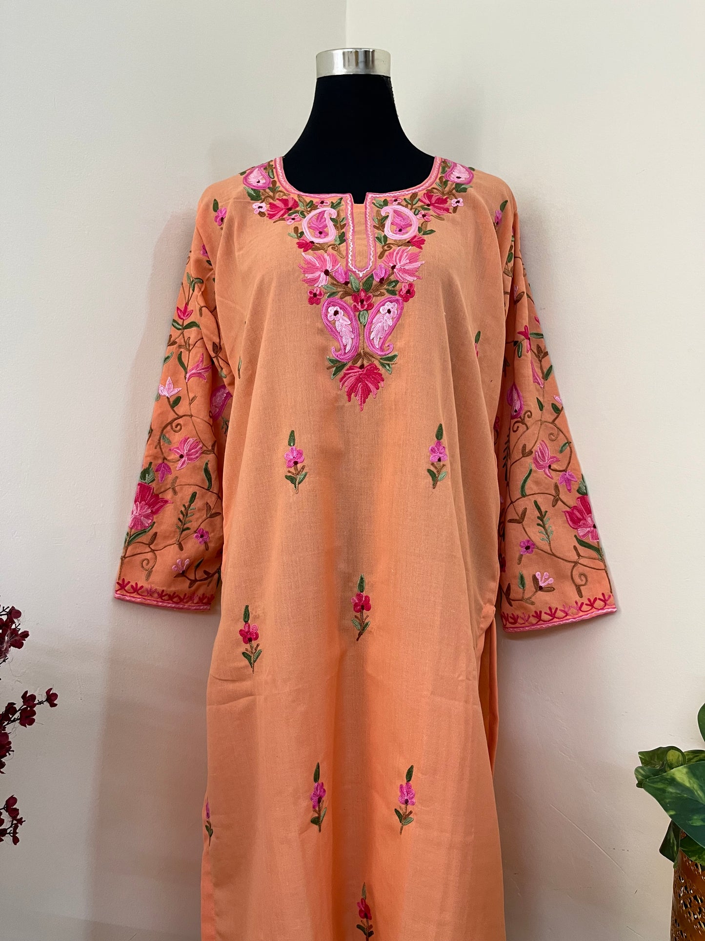 ‘Bageecha’ Cotton Stitched Aari Work Kurti (XL)