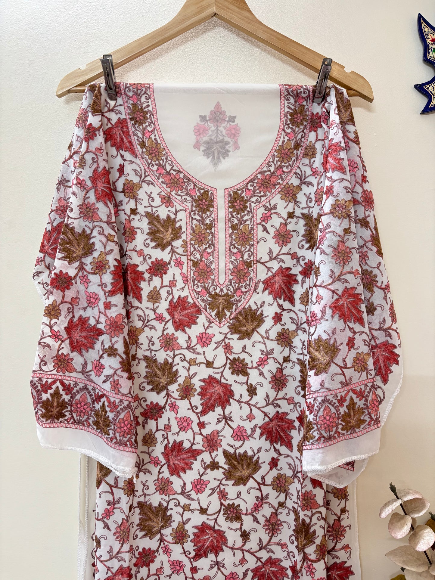 Georgette Aari Embroidered Unstitched Kurta
