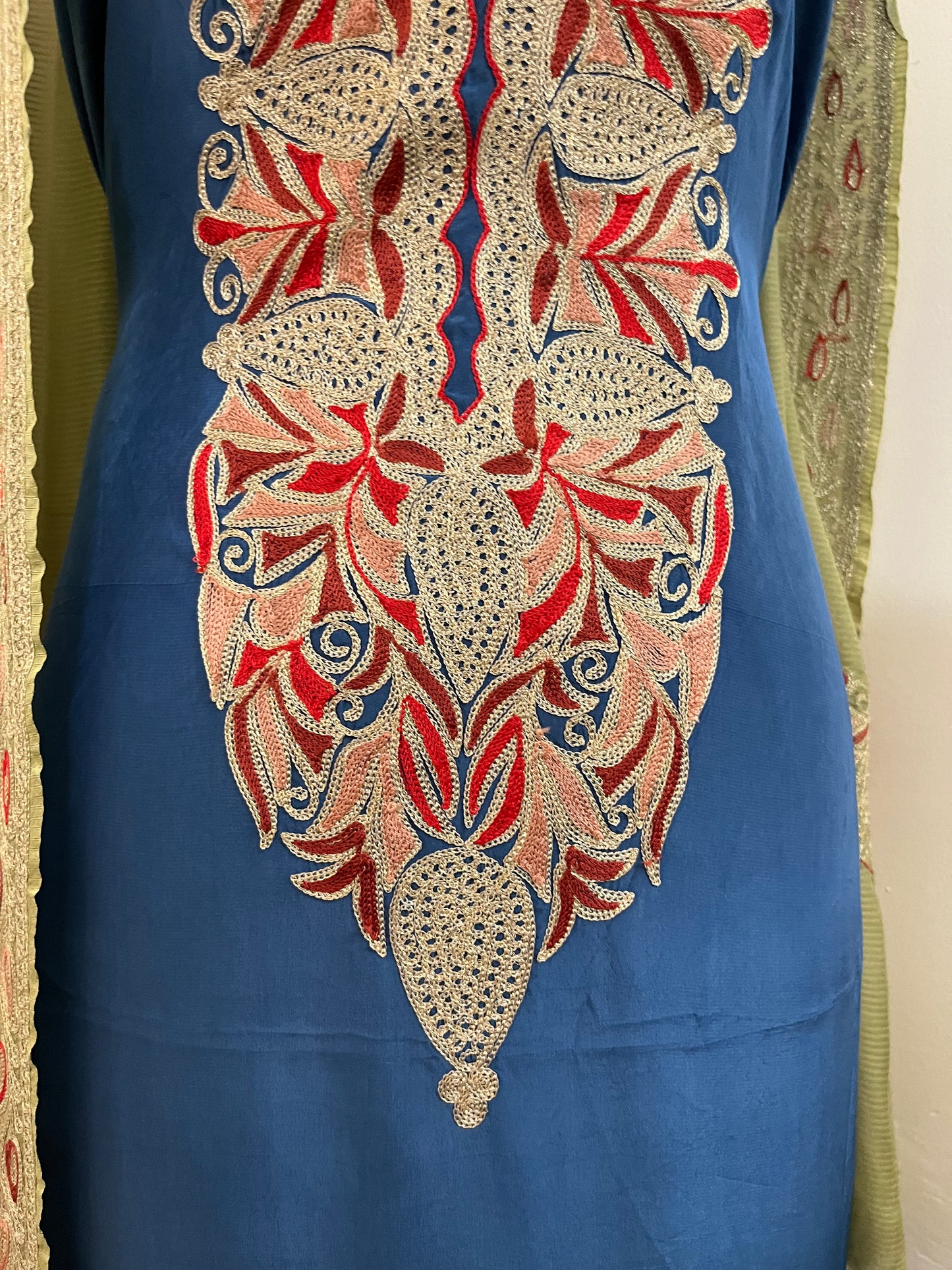 Kalaa’ Electric Blue Crape Kashmiri Suit