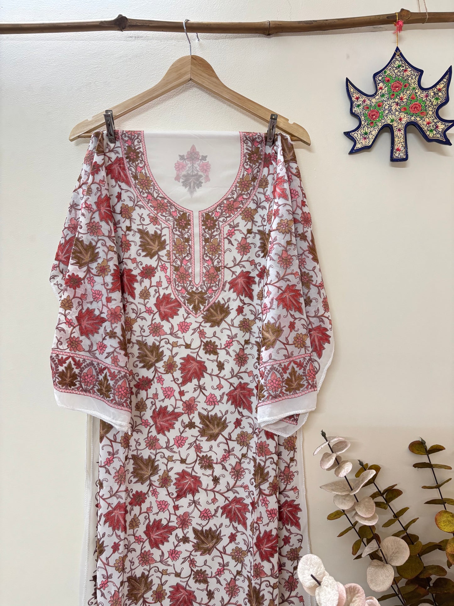 Georgette Aari Embroidered Unstitched Kurta