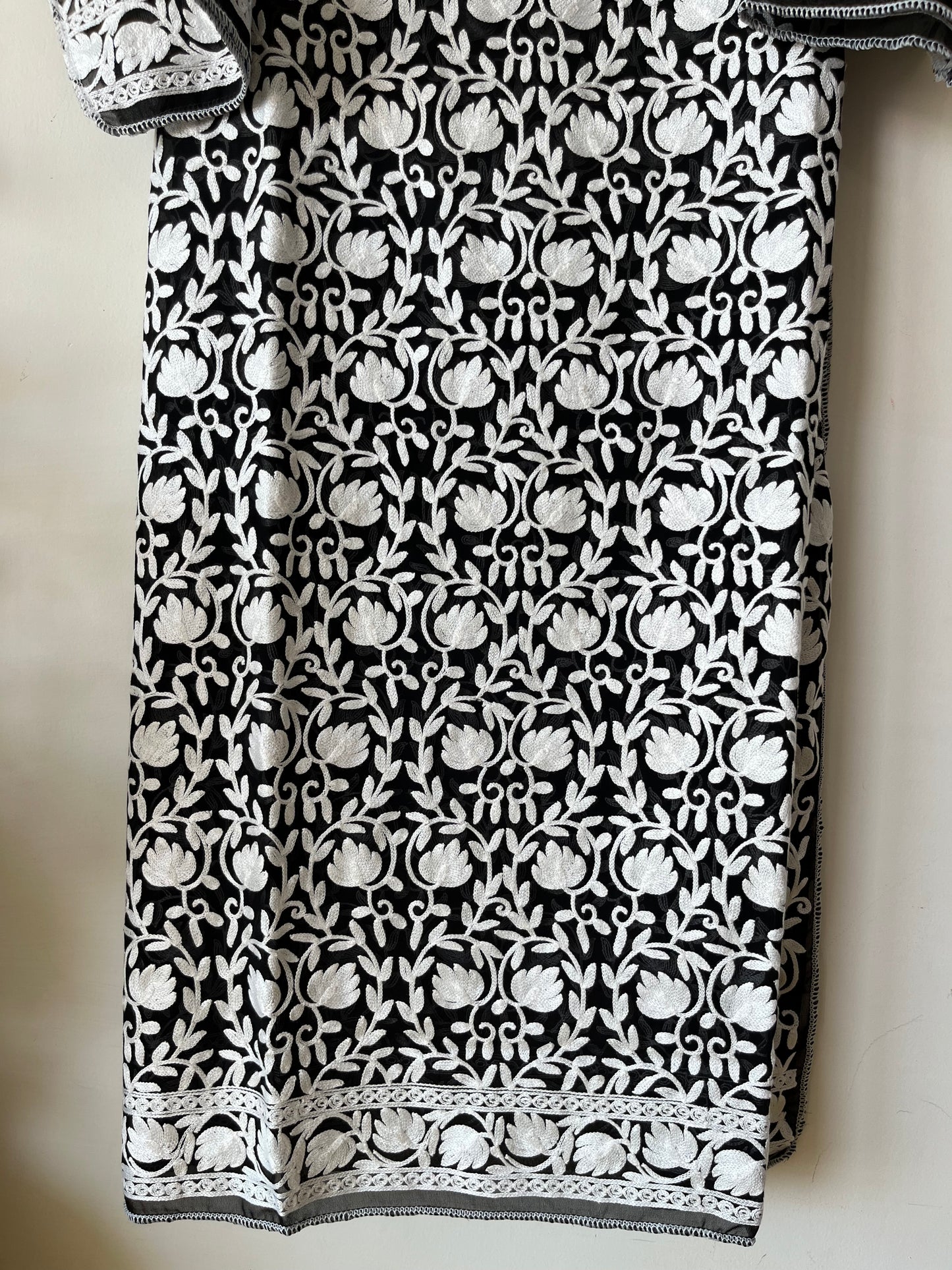 Black Georgette Jaal Work (Front & Back) Aari Embroidered Semi Stitched Kurta
