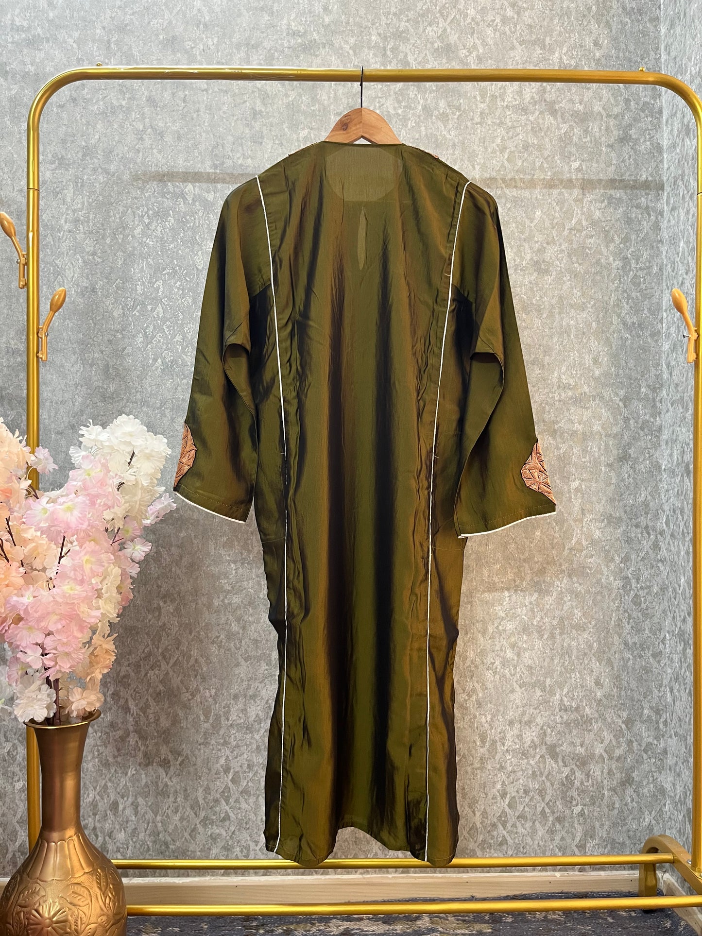 Henna Green Silk Tilla Embroidered Phiran