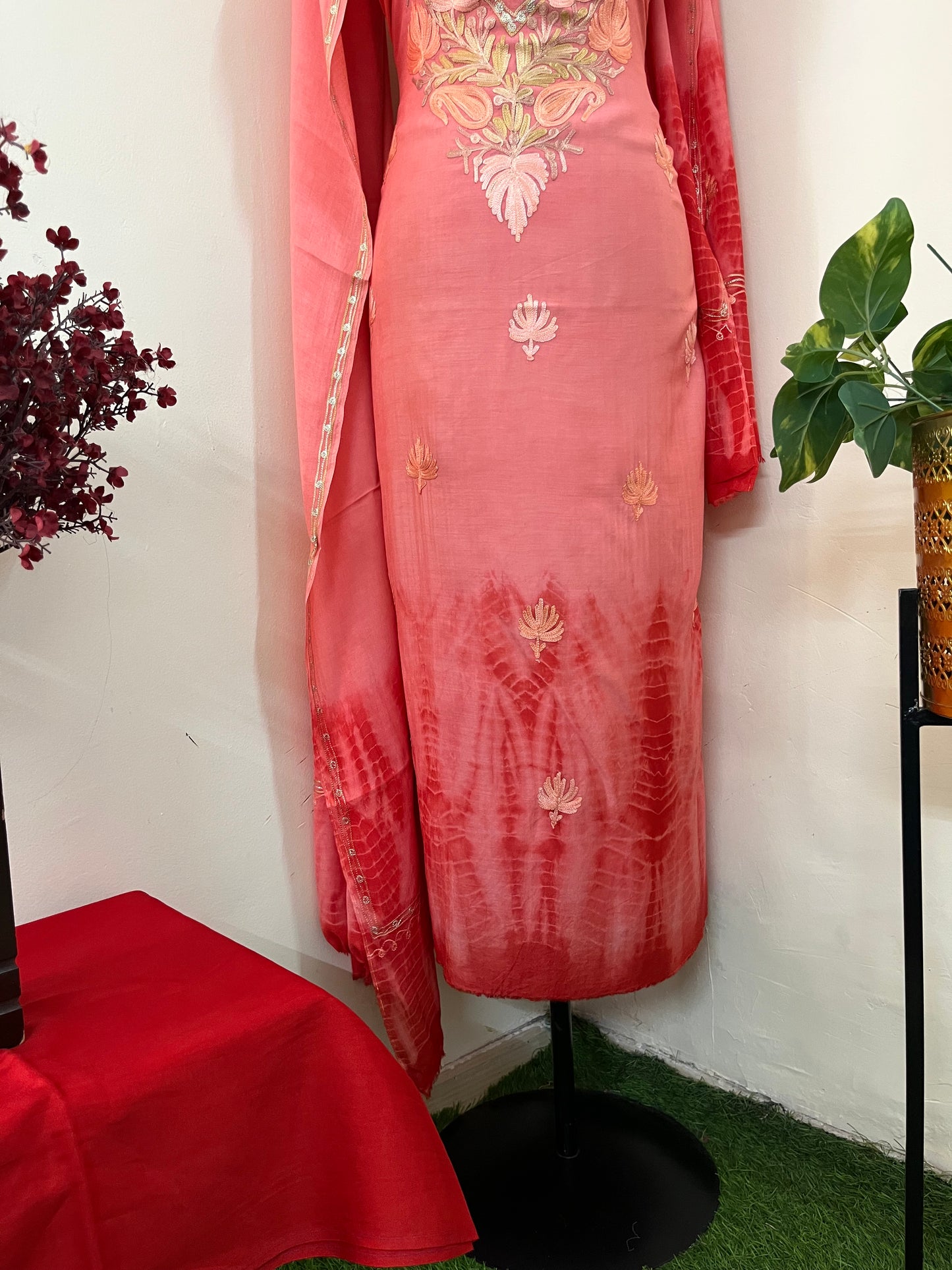 Carrot Red Mul Cotton Shibori Work Kashmiri 3pc Suit