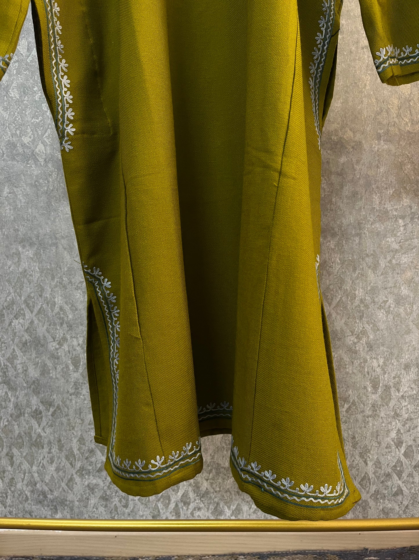 Heena Green Aari Embroidered Wool Pheran
