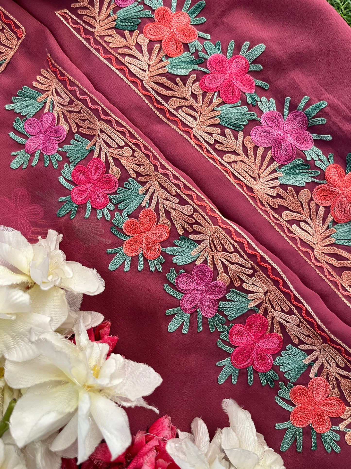Mauve Georgette 3 Pc Kashmiri Suit