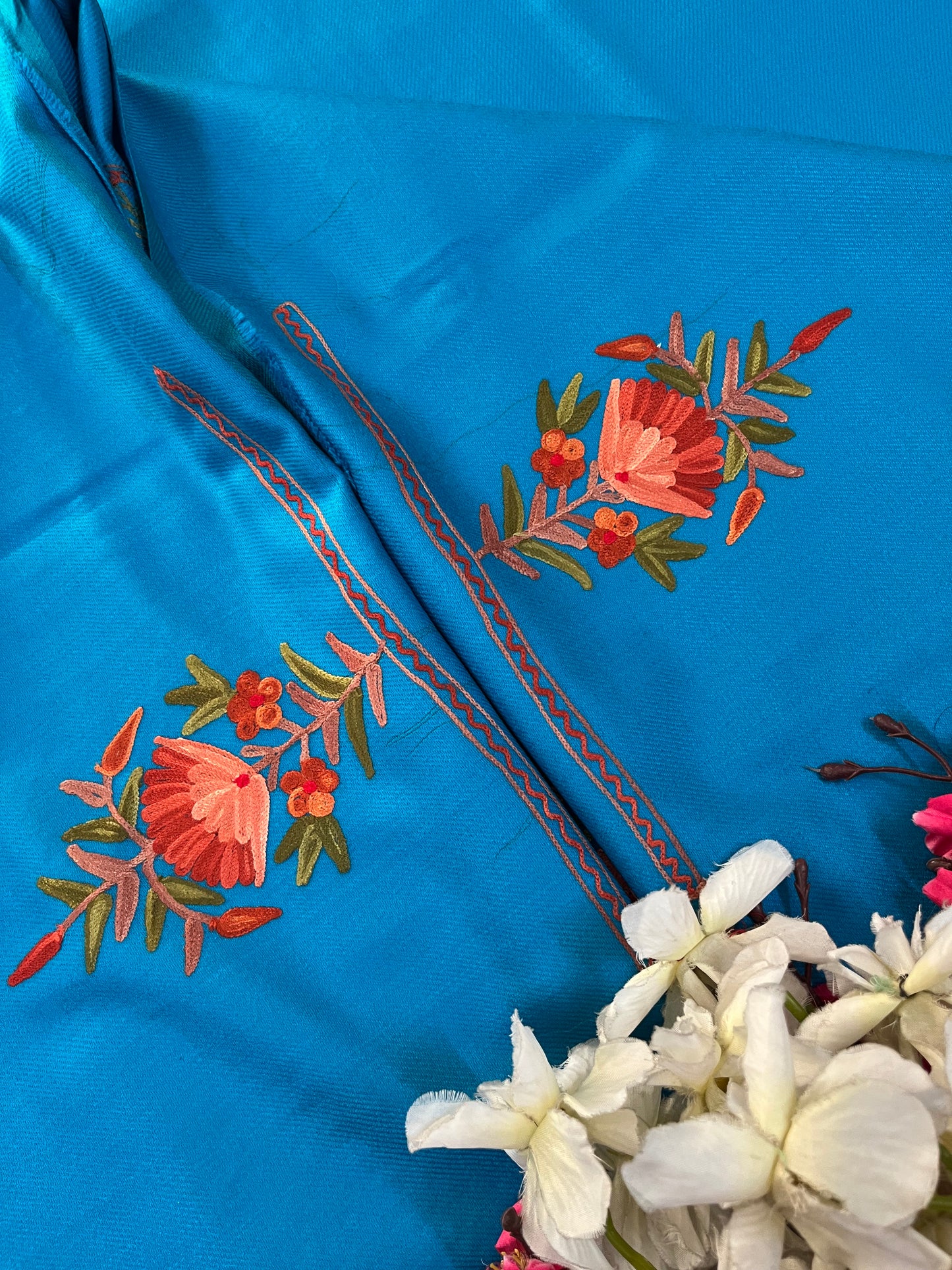 Firozi Woollen Aari Embroidered 2pc suit 5mtr