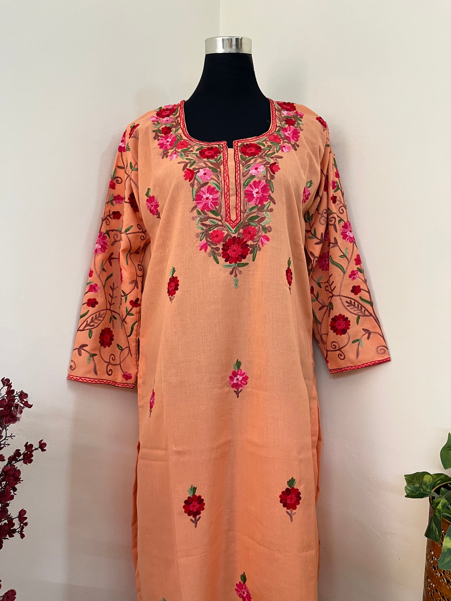 ‘Bageecha’ Cotton Stitched Aari Work Kurti (XL)