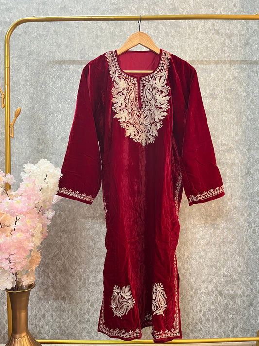 Maroon Tilla Embroidered Velvet Pheran