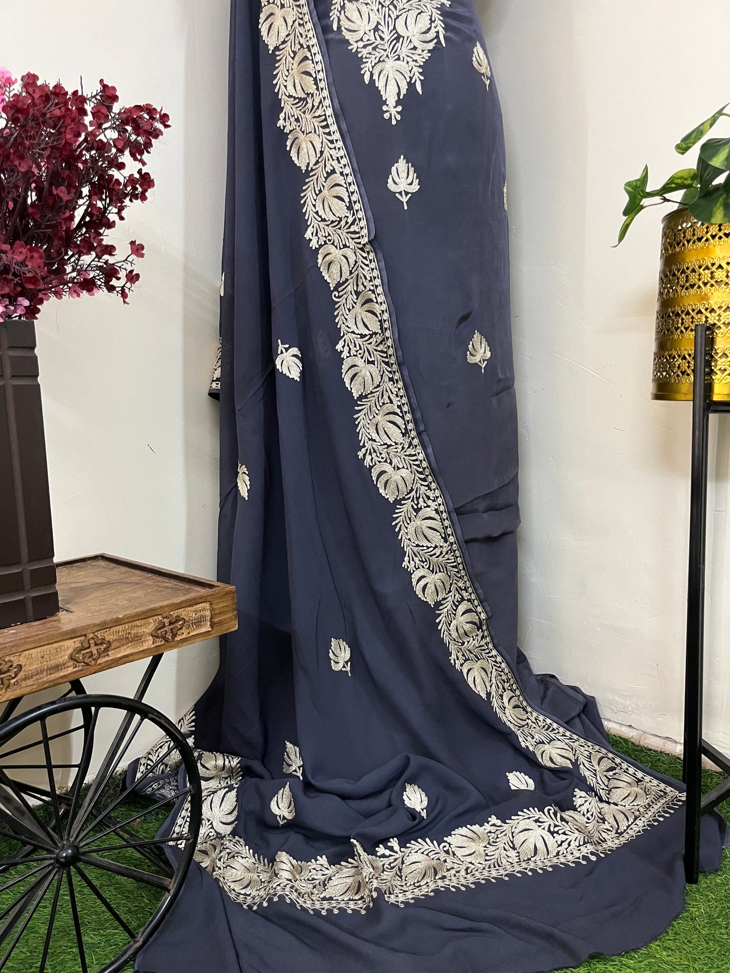 Kalaa’ Steel Grey Crape Kashmiri Suit
