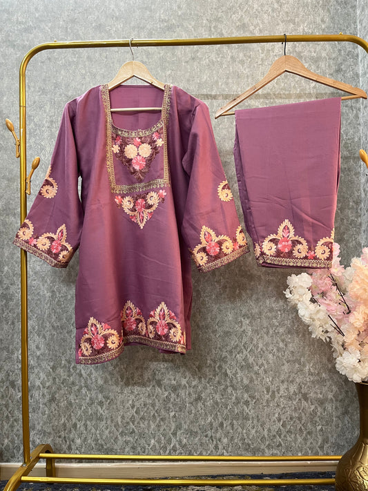 Mauve Woollen Kashmiri Co-Ord Set ( Size 40)
