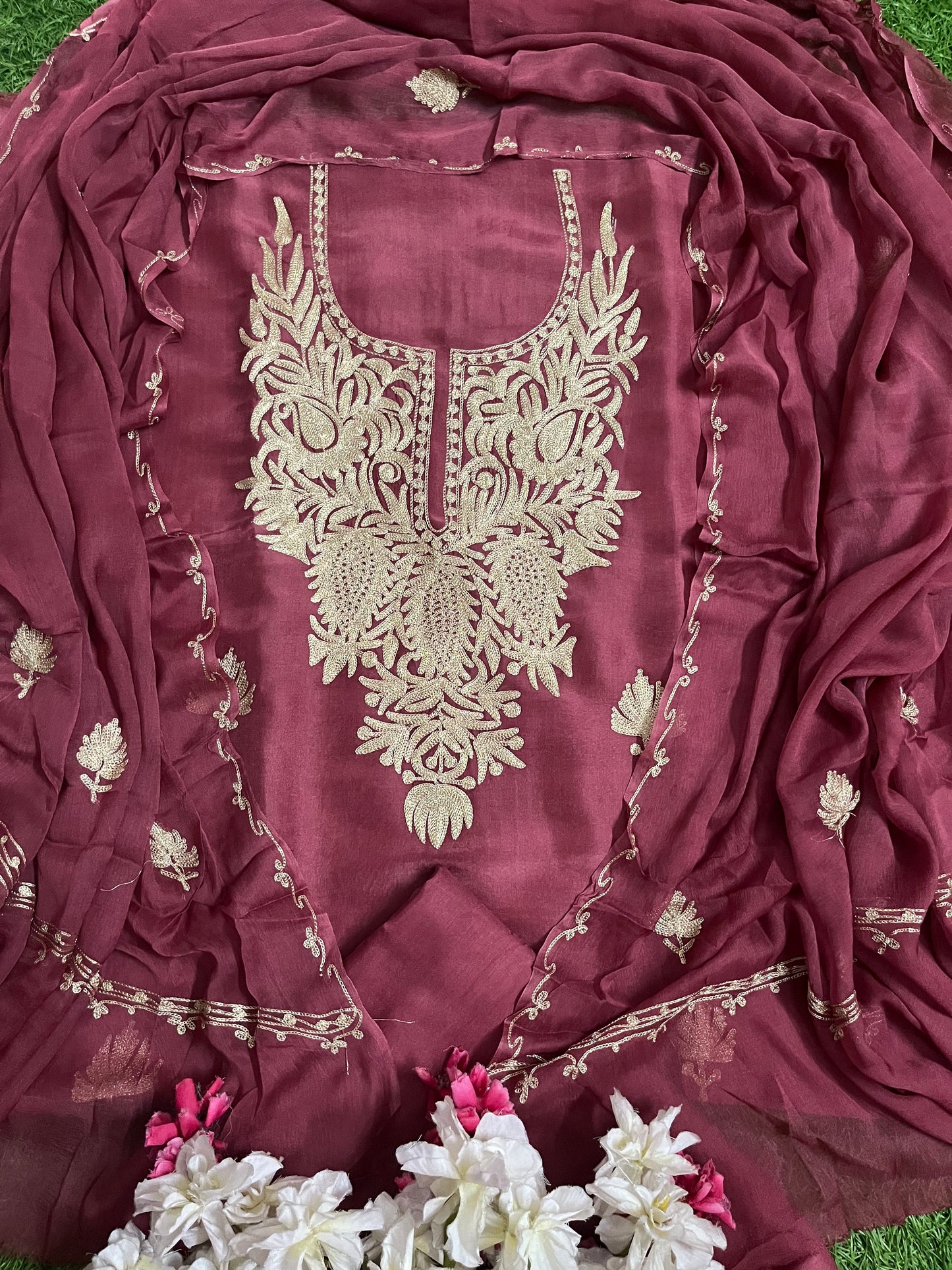 Sanam’ Onion Pink Silk Tilla Kashmiri Suit