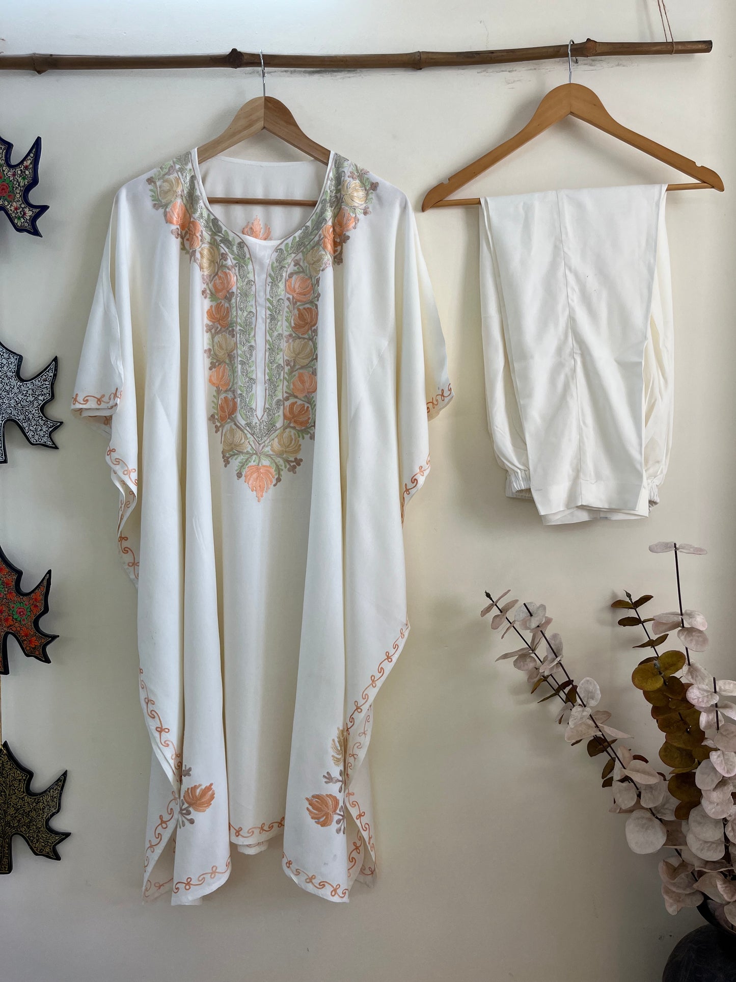 Off White Muslin Cotton Kashmiri Kaftan Set