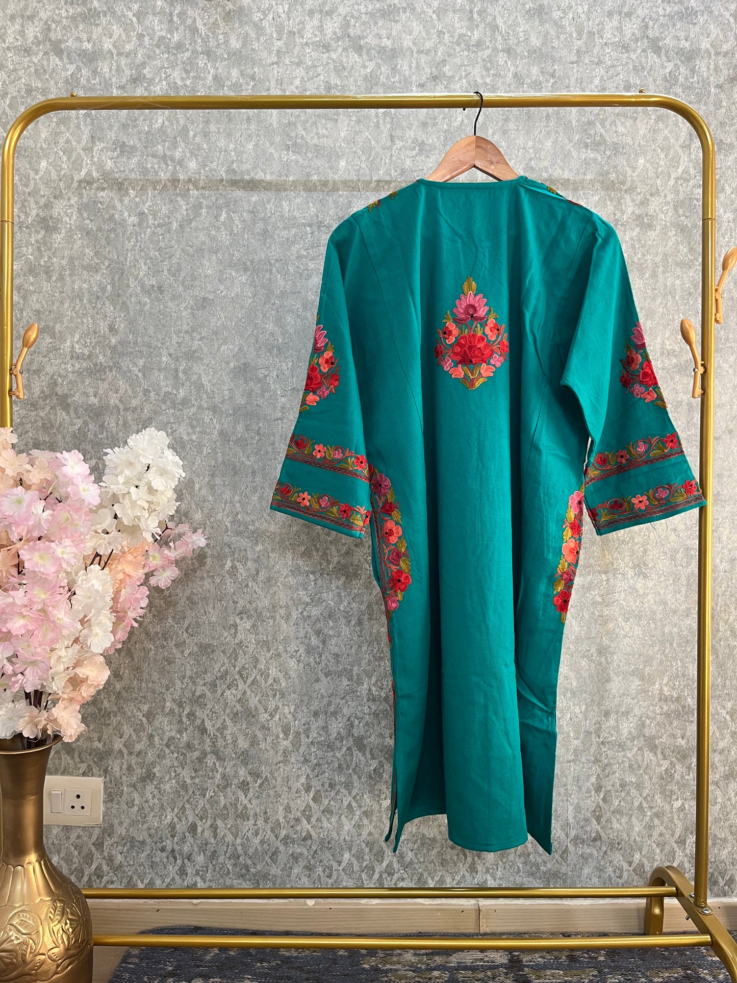 Green Aari Embroidered Wool Pheran
