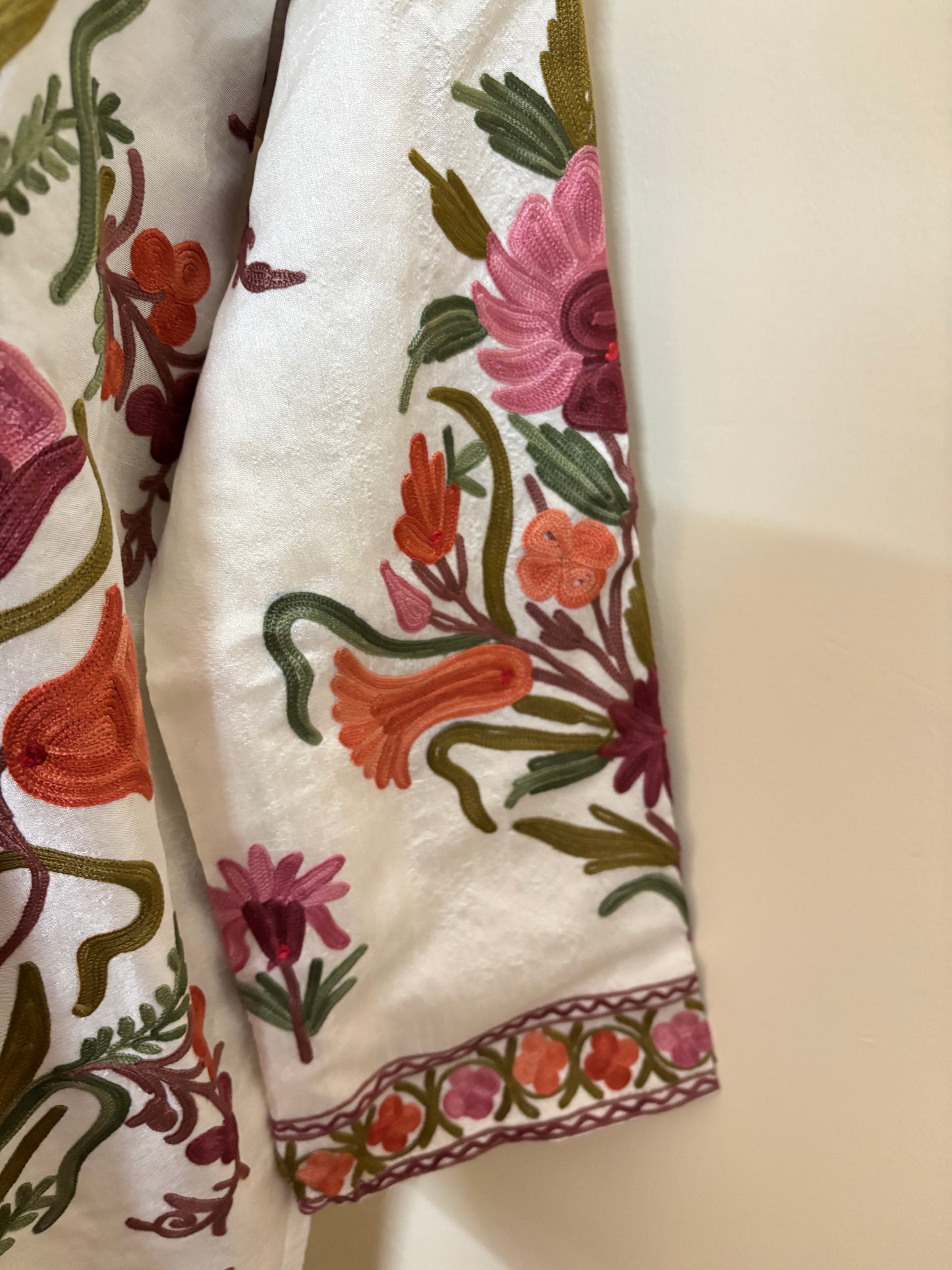 Cream Aari Embroidered Silk Jacket XXL