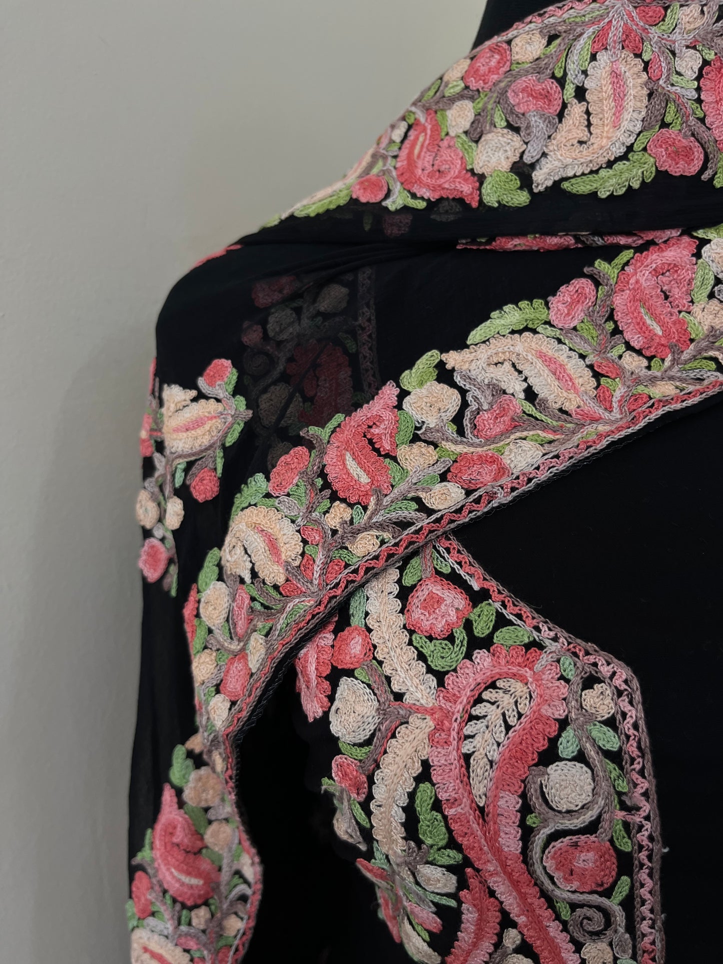 Black Rayon Cotton Kashmiri 3pc set