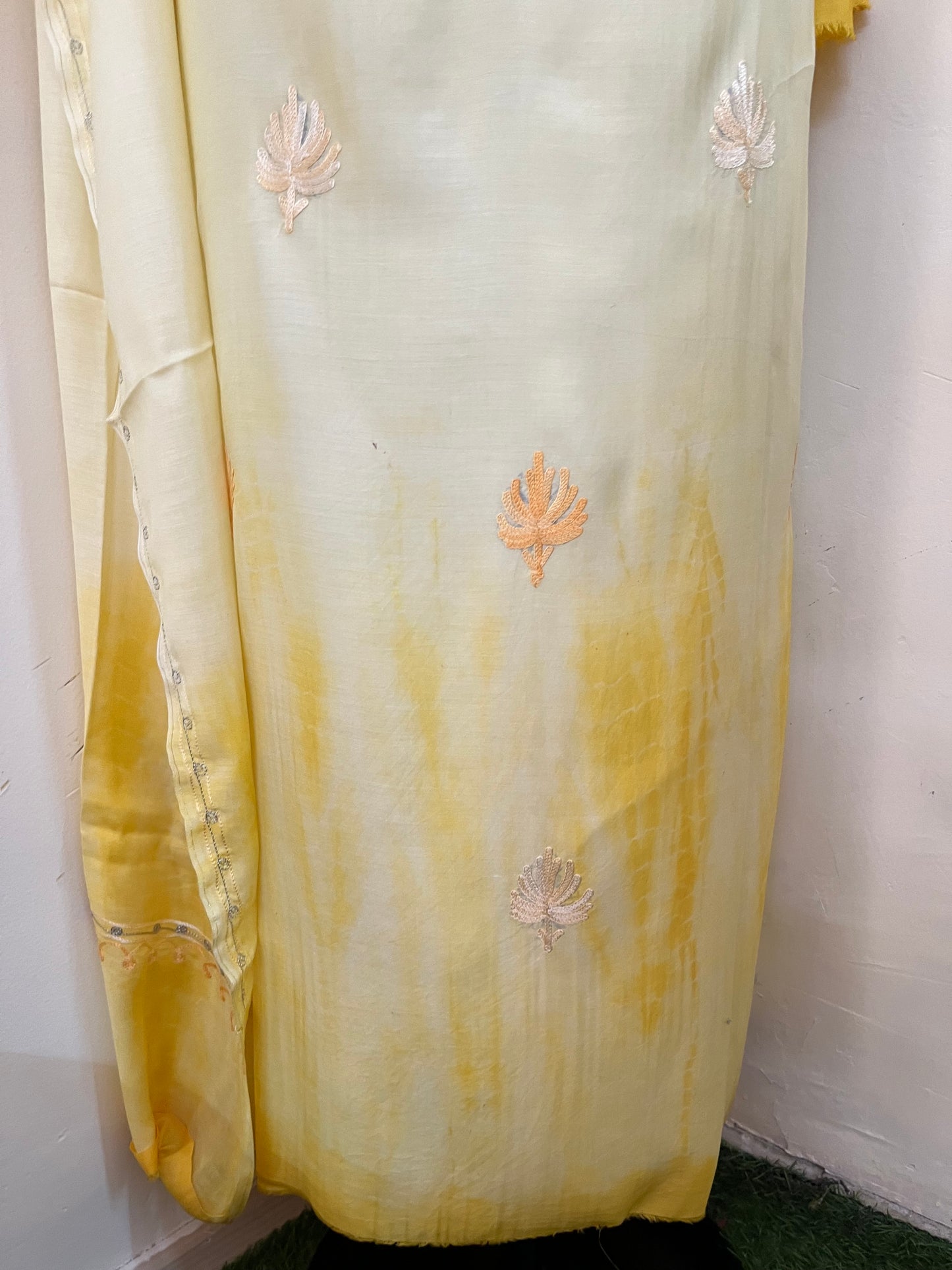Lemon Yellow Mul Cotton Shibori Work Kashmiri 3pc Suit