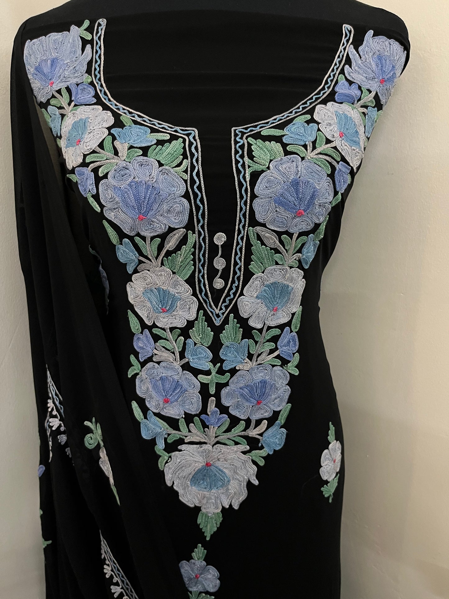 Black Georgette 3 Pc Aari Embroidered Suit
