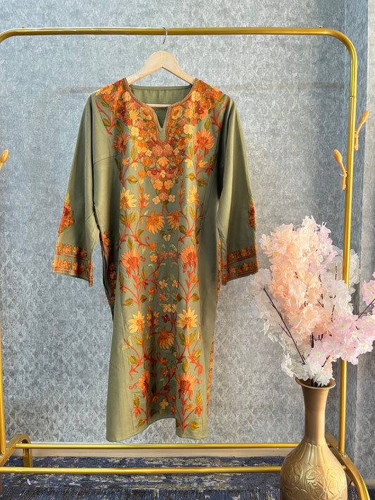Beige Aari Embroidered Wool Pheran