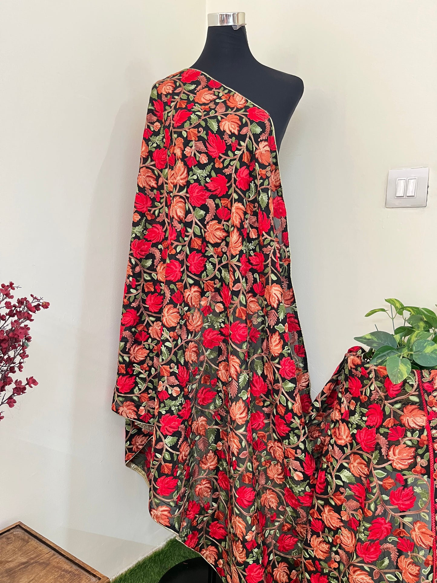 Kashmiri Georgette Odhni