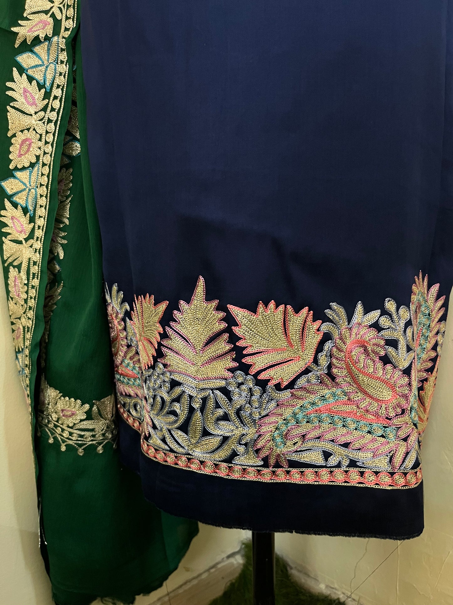 Kalaa’ Royal Blue 3D Crape Kashmiri Suit