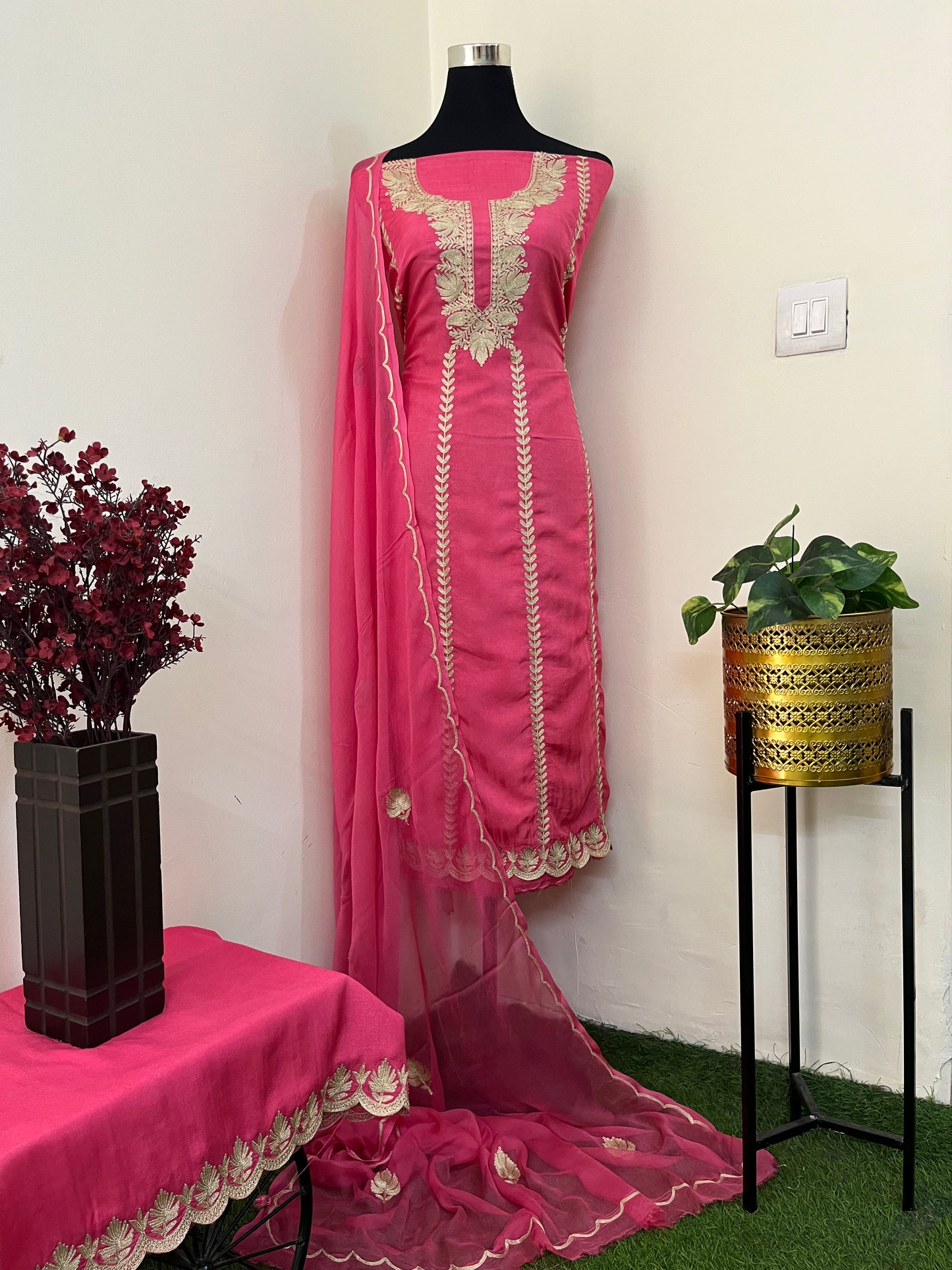 Rose Pink Sanam’ Silk Tilla Kashmiri Suit