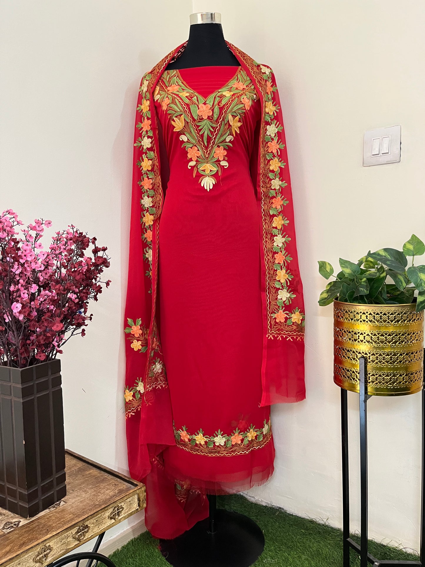 Red Georgette 3 Pc Kashmiri Suit
