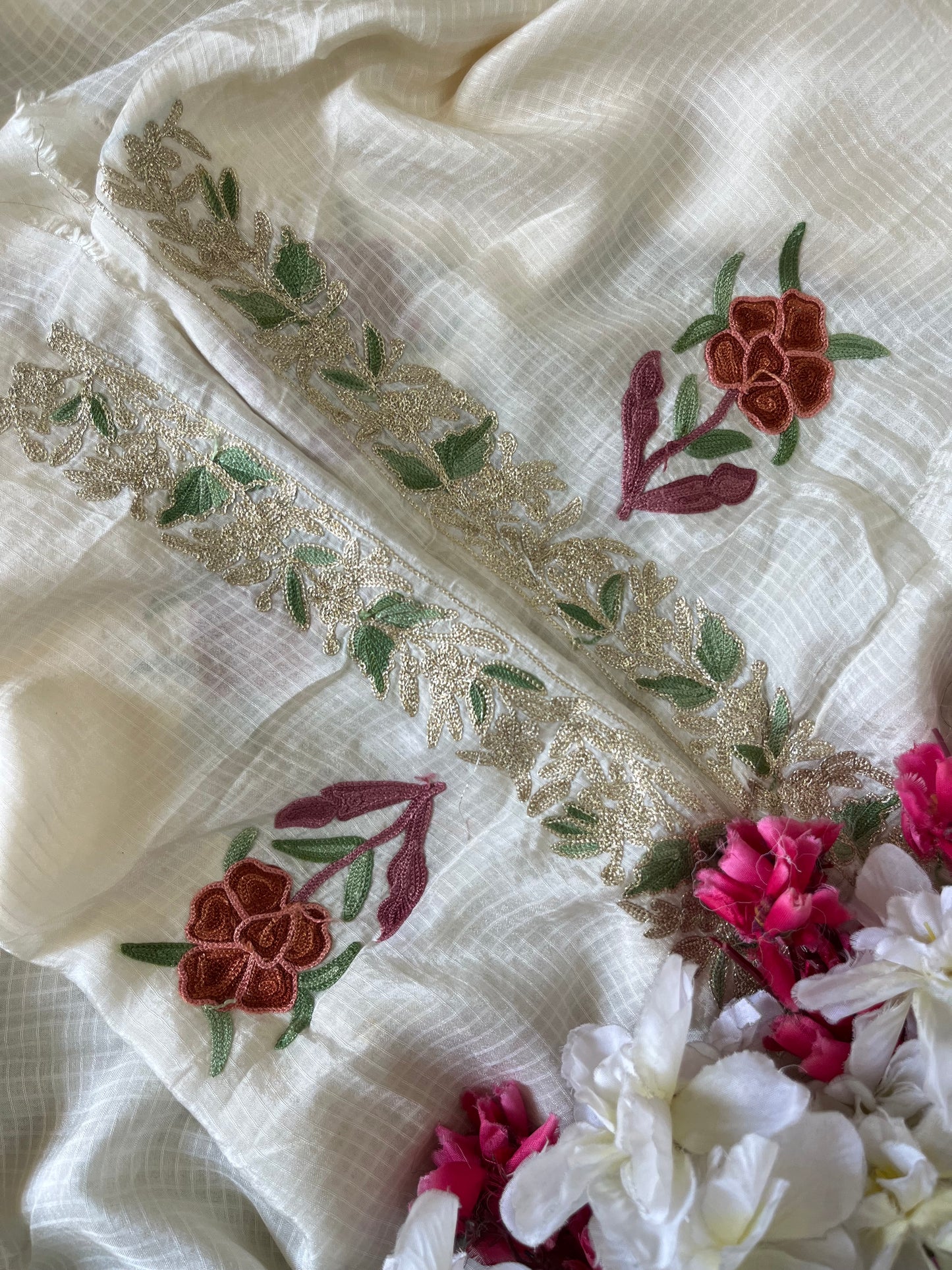Kalaa’ Ivory Check Satin Cotton Kashmiri Suit