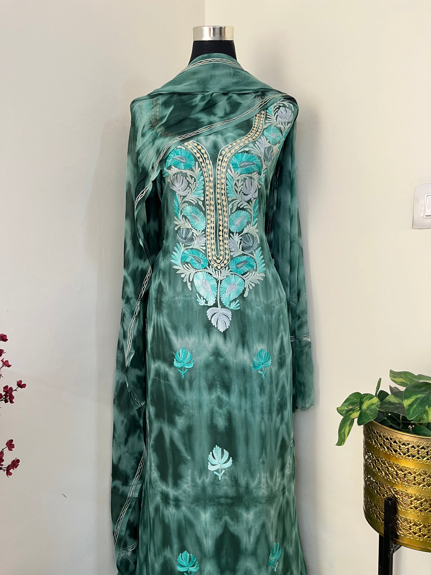 Jade Green Pure Georgette Ty Dy Kashmiri Suit