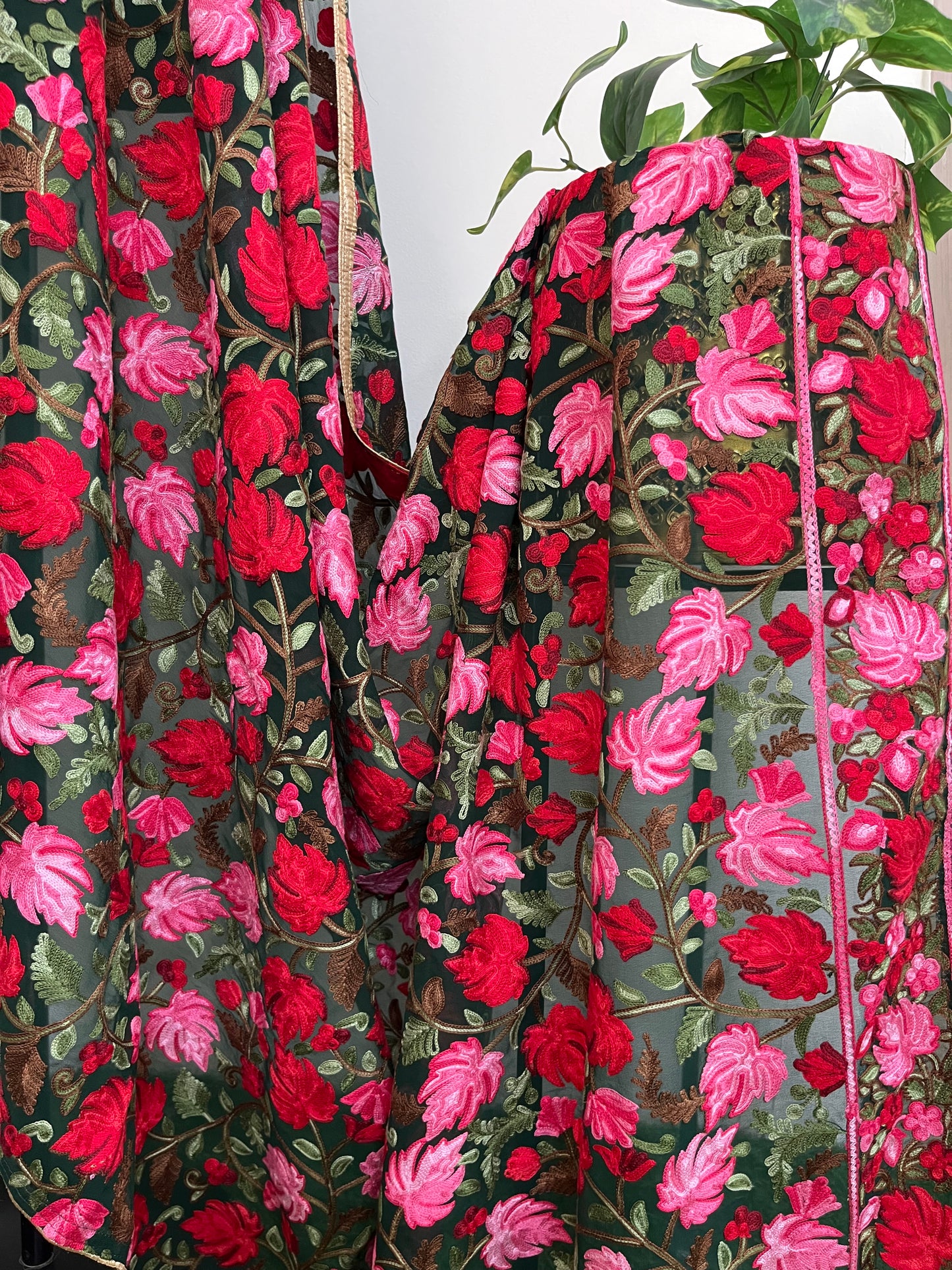 Kashmiri Georgette Odhni