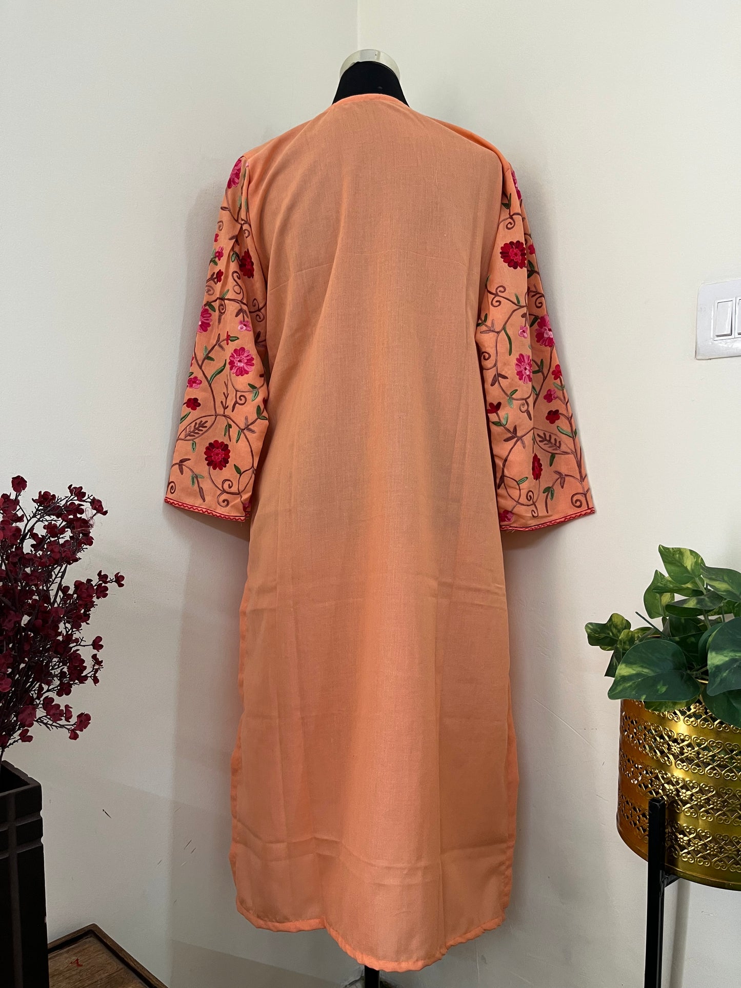 ‘Bageecha’ Cotton Stitched Aari Work Kurti (XL)