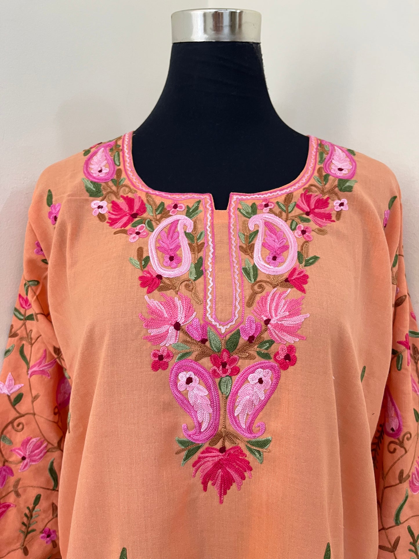 ‘Bageecha’ Cotton Stitched Aari Work Kurti (XL)