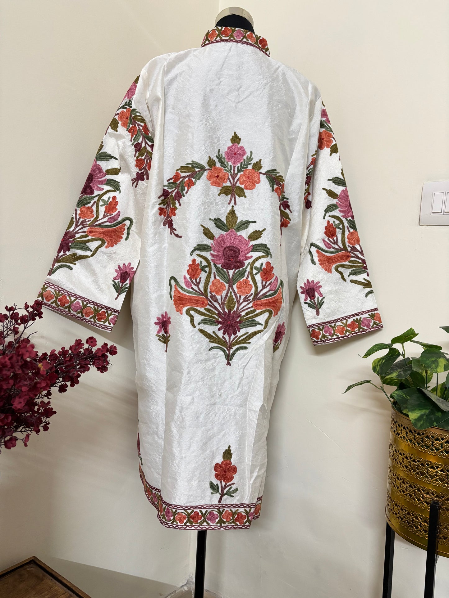 Cream Aari Embroidered Silk Jacket XXL