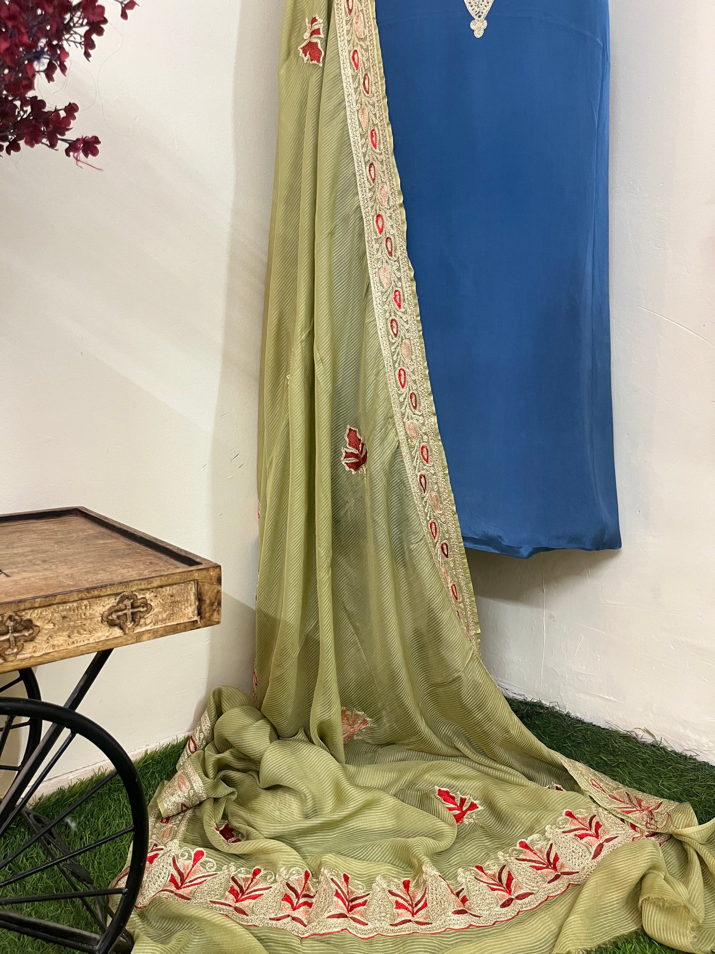Kalaa’ Electric Blue Crape Kashmiri Suit