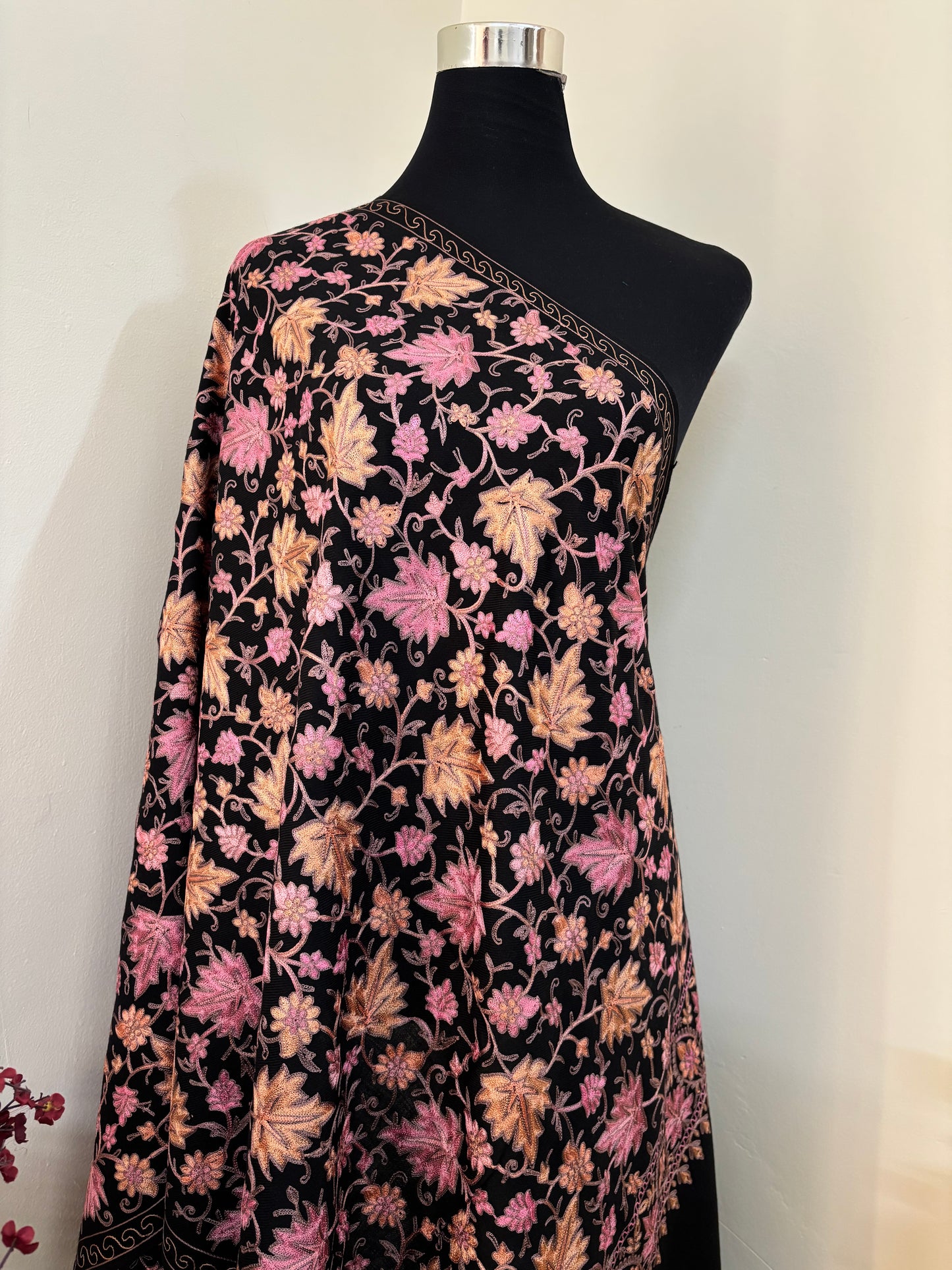 Black Chinaar Jaal Kashmiri Semi Pashmina Stole