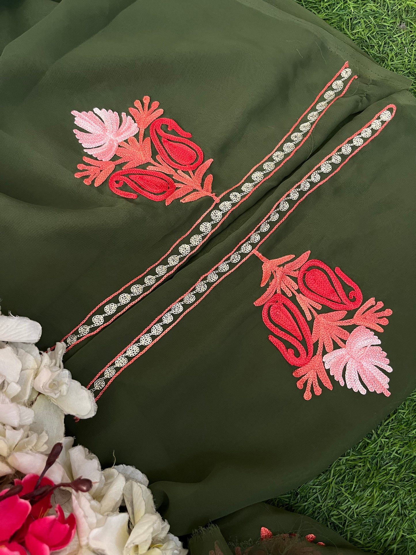 Green Georgette 3 Pc Aari Embroidered Suit Set