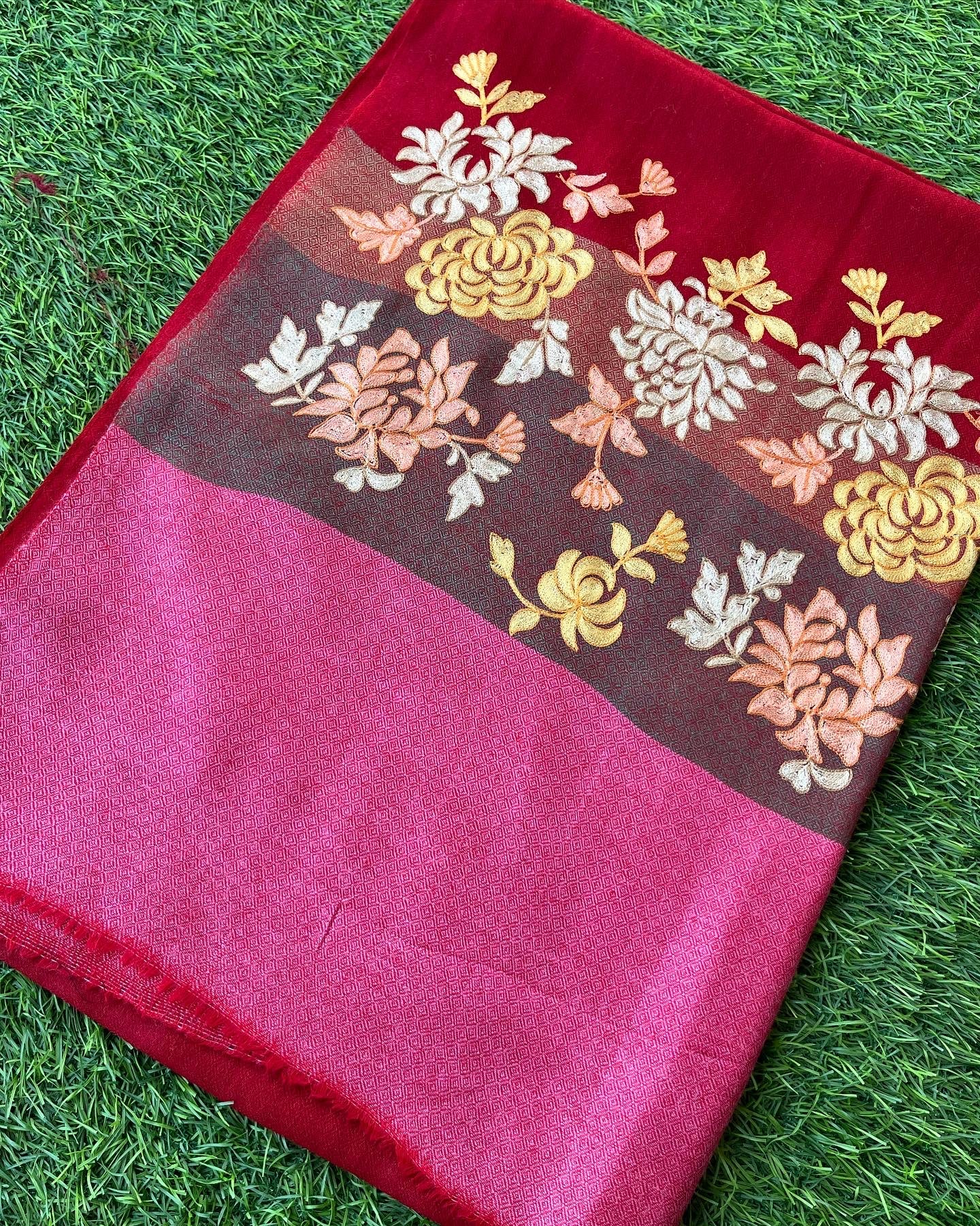 Reddish Maroon Fine Wool Kashmiri Embroidered stole