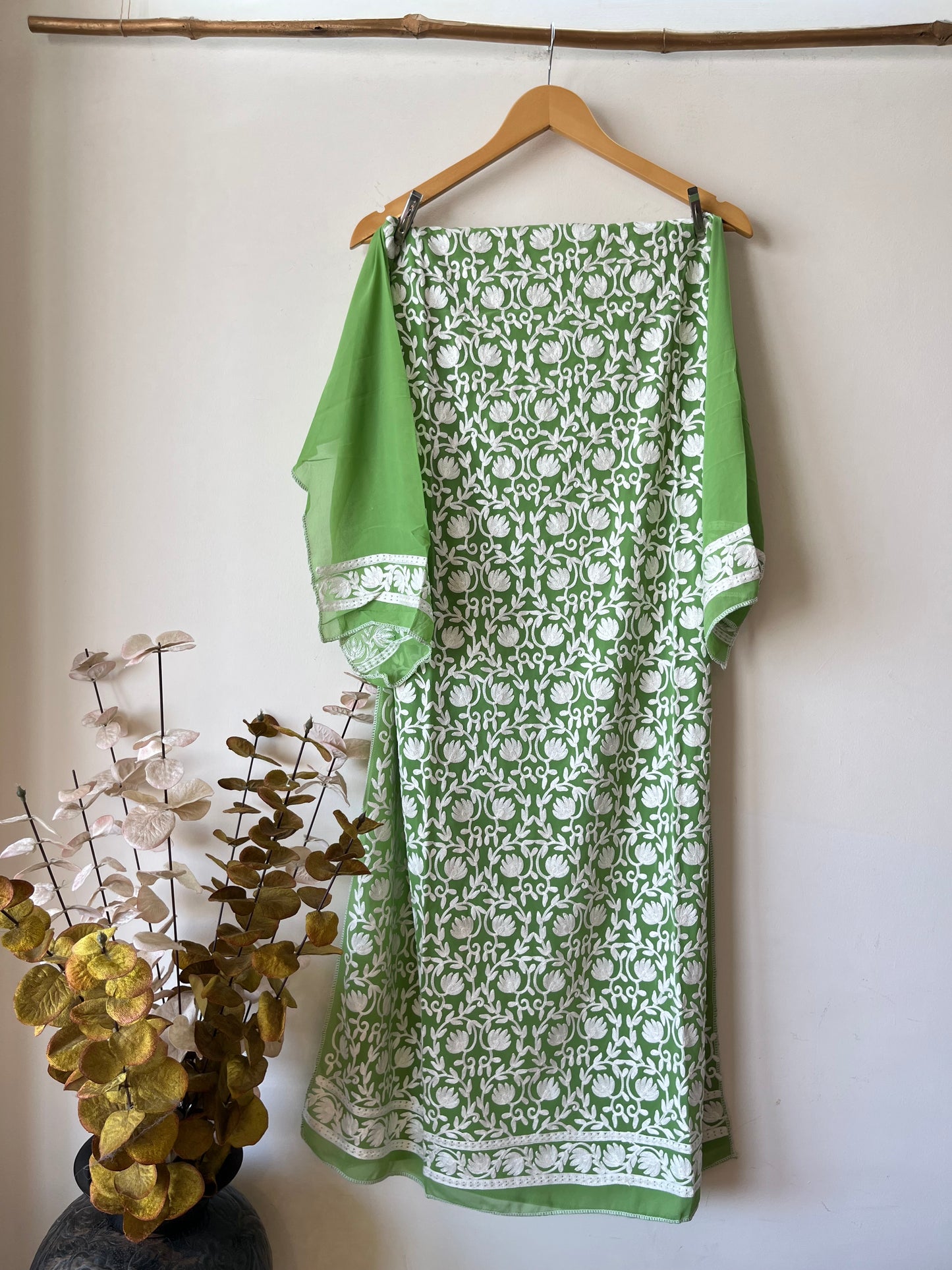 Georgette Green Jaal Work Aari Embroidered Semistitched Kurta Material